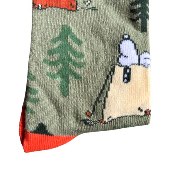 1 Pair Adult Shoe Size 6-13 Peanuts SNOOPY Crew Socks Stocking Stuffer #F - Picture 3 of 3